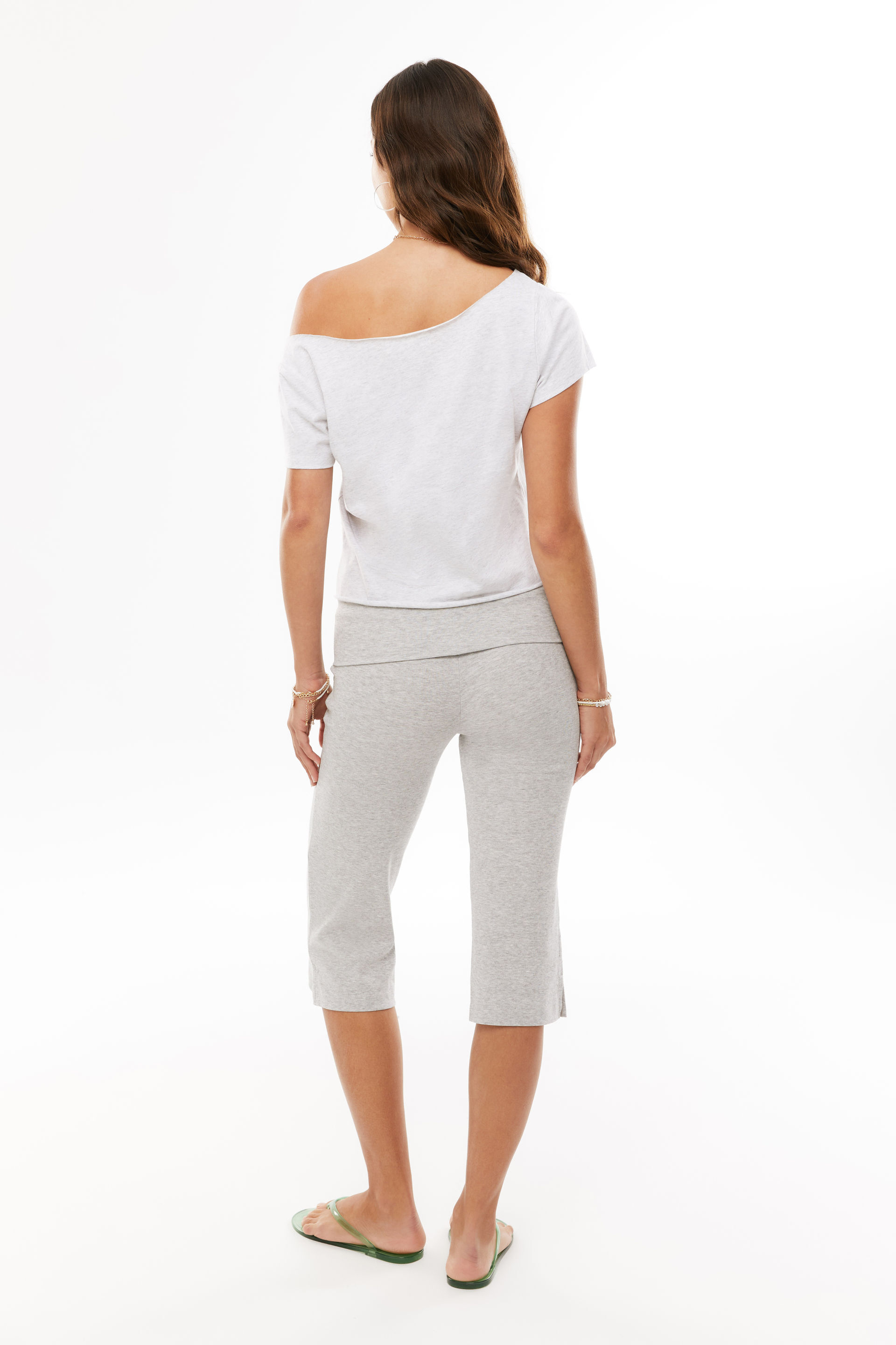 Blake Off Shoulder Graphic Tee light grey marle/london