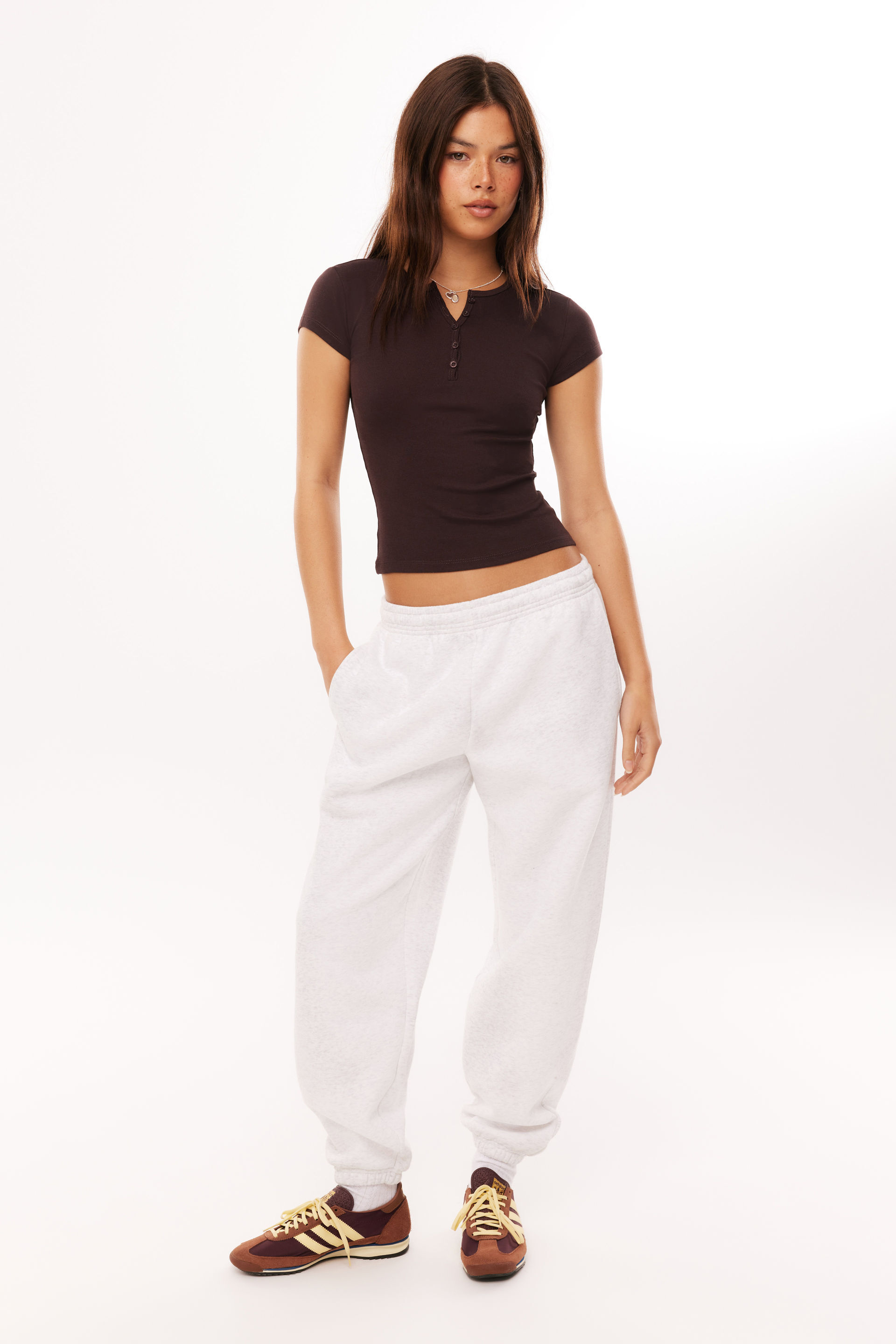 Alexis Henley Tee deep choc