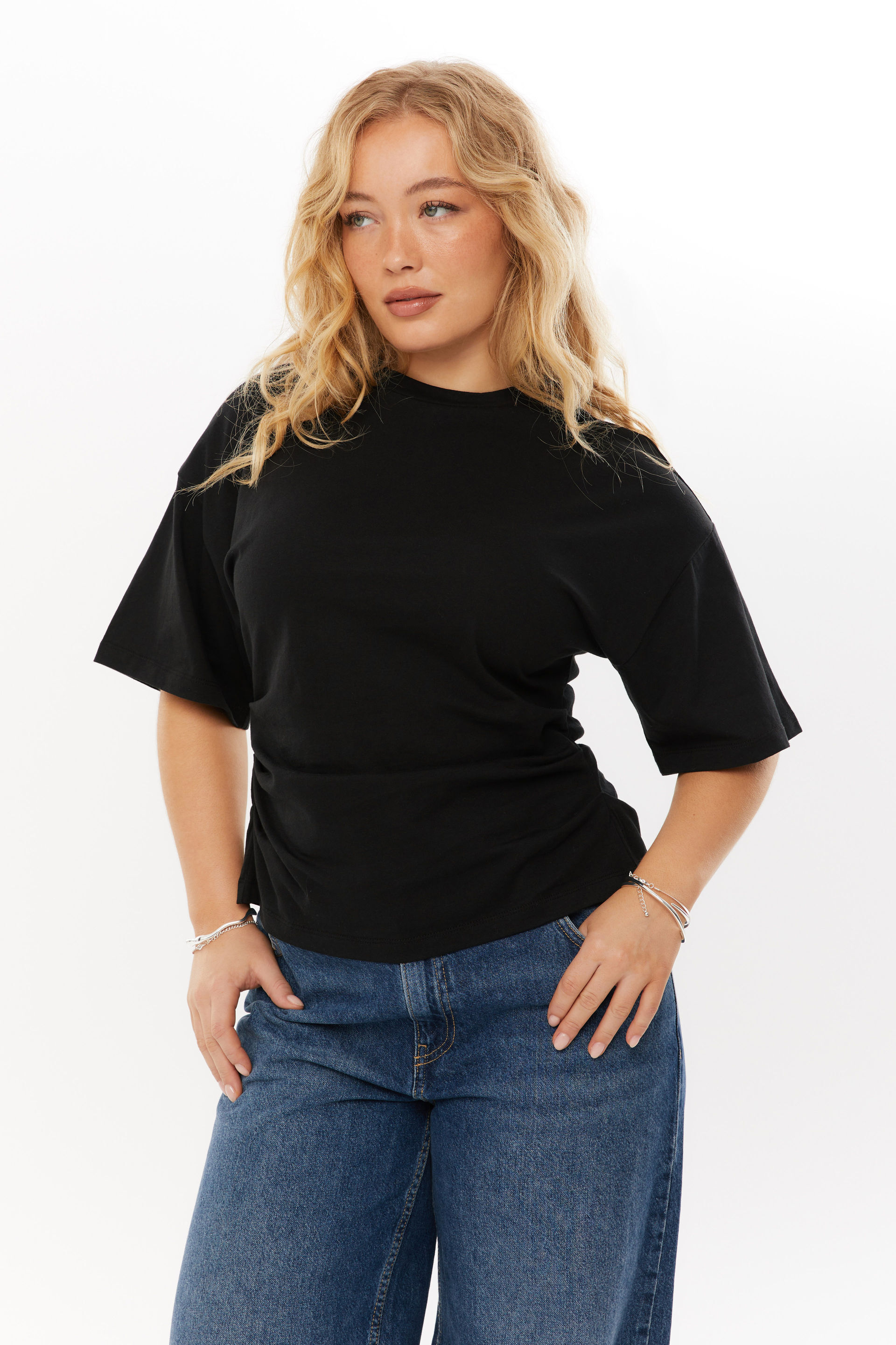 Dana Tee black