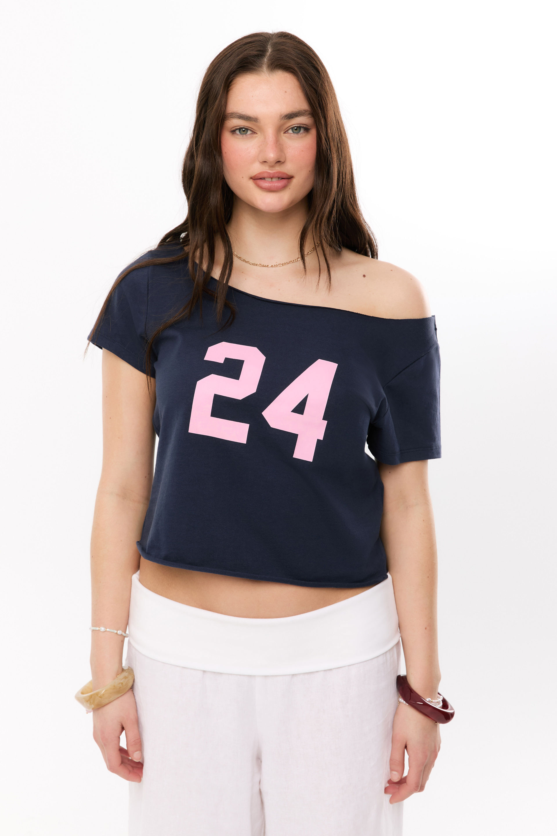 Blake Off Shoulder Graphic Tee all star navy / 24